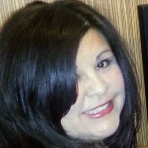 Meet your Posher, Lynette